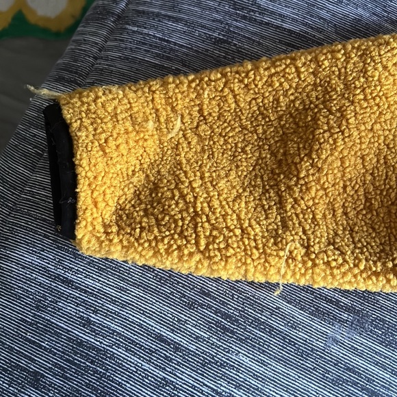 Sweater - Picture 2 of 6